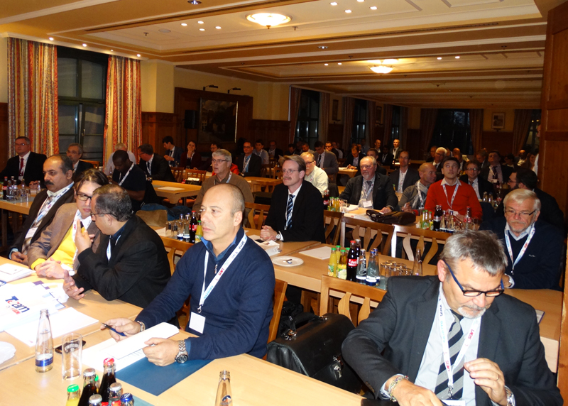 Technical ceramics and metal powder, over 100 attend Sacmi Team Day 2015