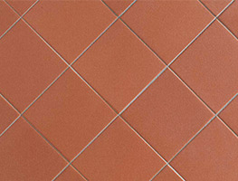 Carreaux et pièces spéciales extrudées